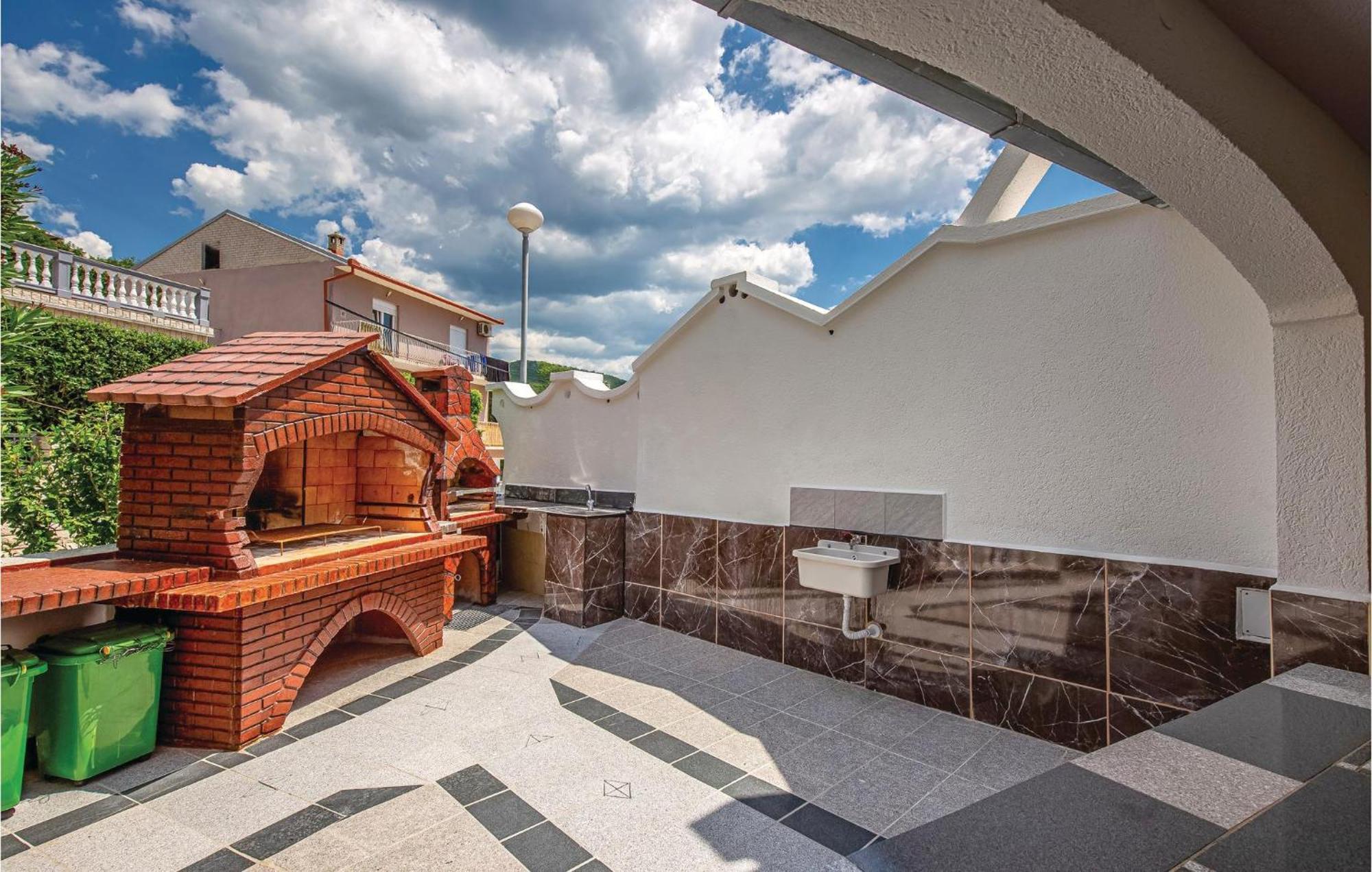 Nice Apartment In Crikvenica With Kitchen Bagian luar foto