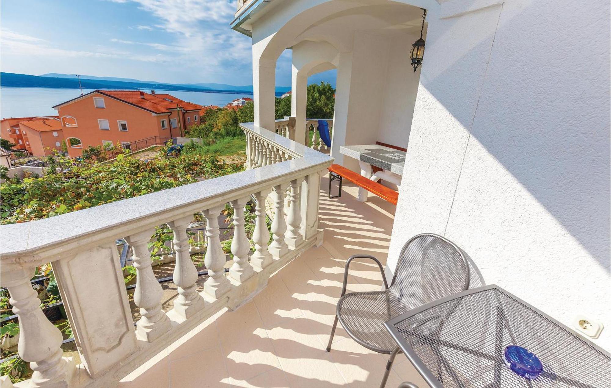Nice Apartment In Crikvenica With Kitchen Bagian luar foto